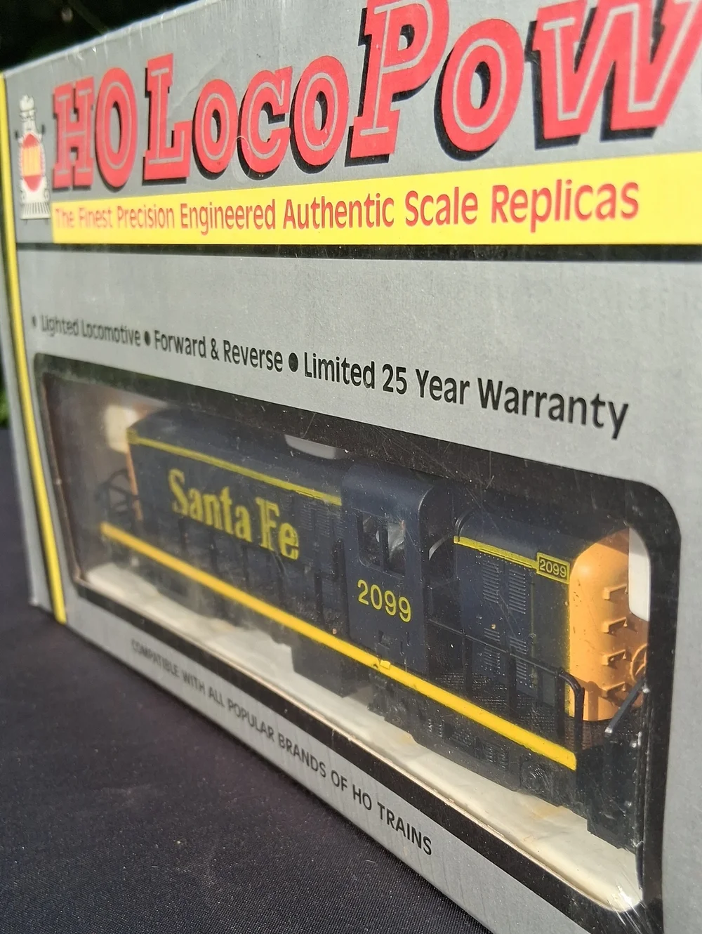 AHM HO Scale Lighted Locomotive
